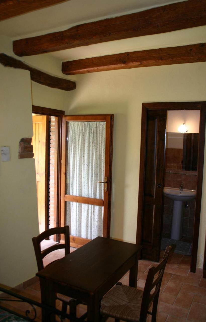 Agriturismo Oliveto Di Geltrude Contessa Amelia Kültér fotó